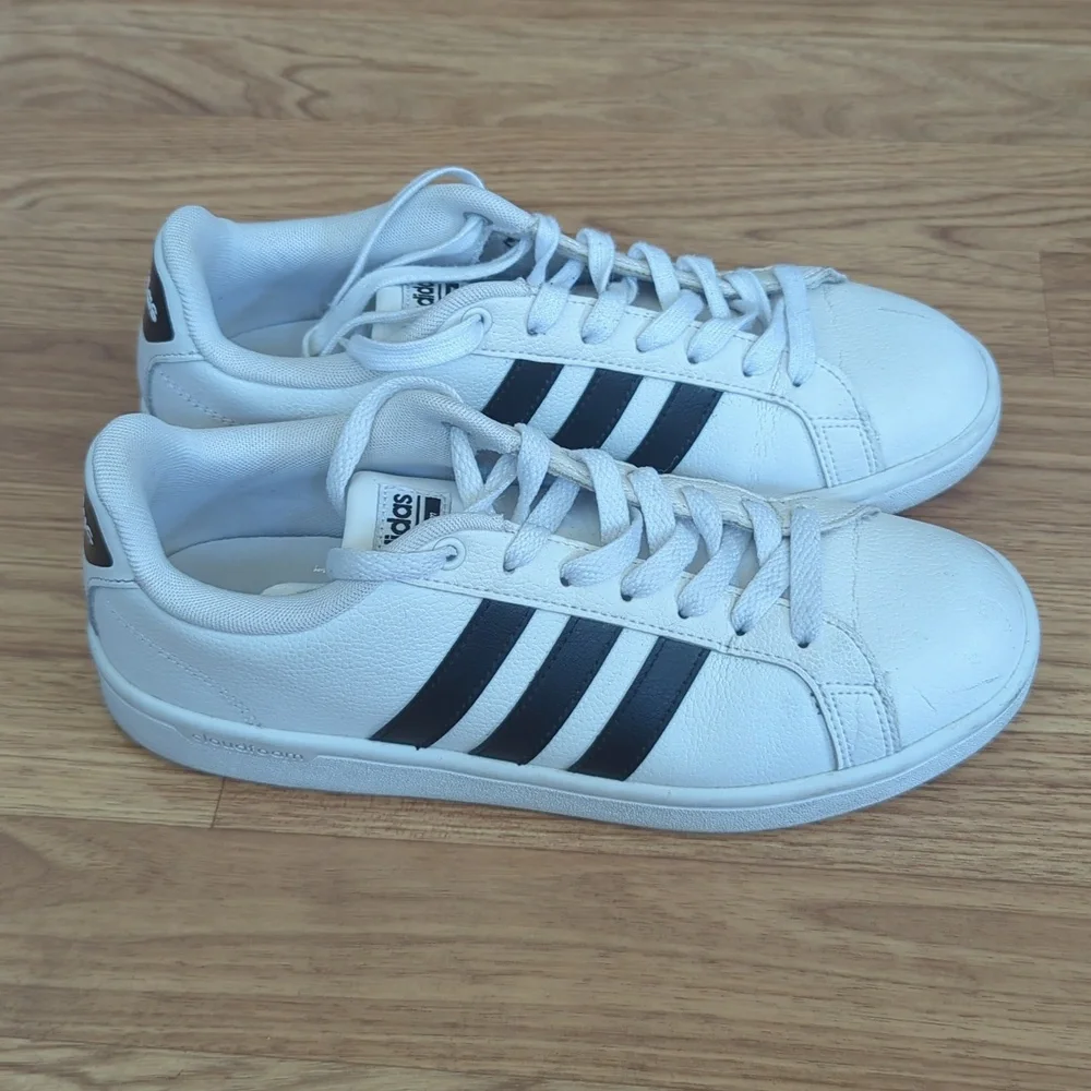 Adidas Shoes sneakers Size 8.5 - Picture 2 of 7